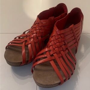 Hirachi Sandal by Chocolat Blu